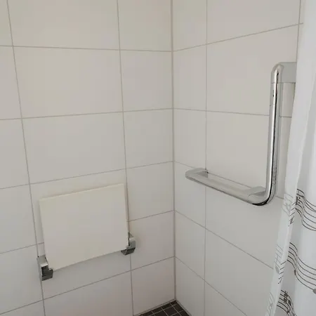 度假居 Strandperle 哈勒西尔
